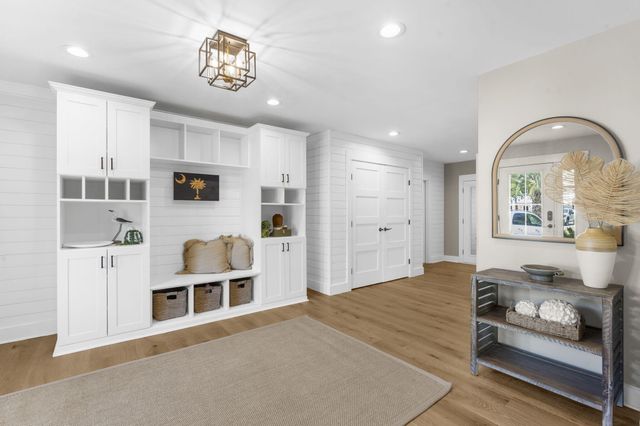 978 Law Lane, Mount Pleasant, SC 29464
