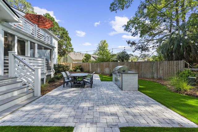 978 Law Lane, Mount Pleasant, SC 29464