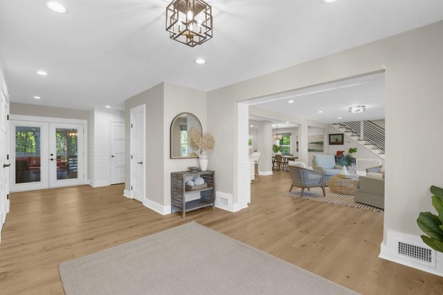 978 Law Lane, Mount Pleasant, SC 29464