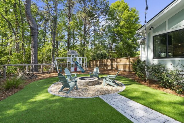 978 Law Lane, Mount Pleasant, SC 29464