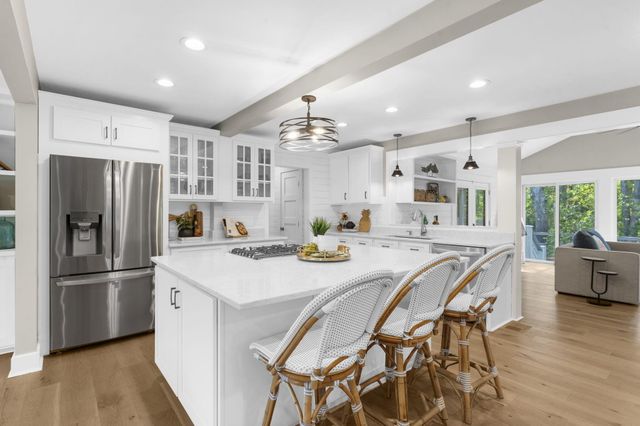 978 Law Lane, Mount Pleasant, SC 29464