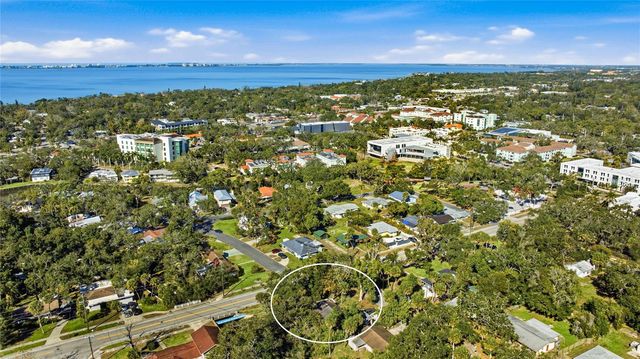 2336 COCOANUT AVENUE, Sarasota, FL 34234