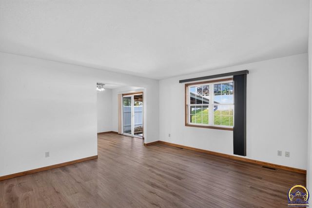 4017 NW Fielding TER, Topeka, KS 66618