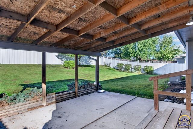 4017 NW Fielding TER, Topeka, KS 66618