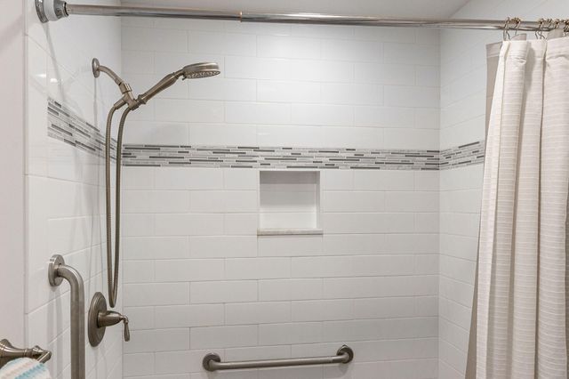 14 Harold Street APT 8C, Harwich Port, MA 02646