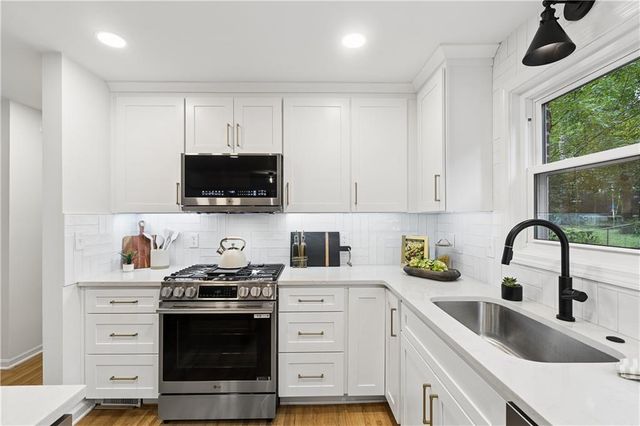 1303 Faraday Place, Decatur, GA 30033