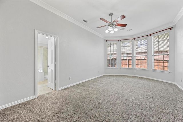 1181 Noble Avenue, Lantana, TX 76226