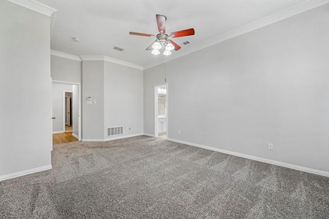 1181 Noble Avenue, Lantana, TX 76226