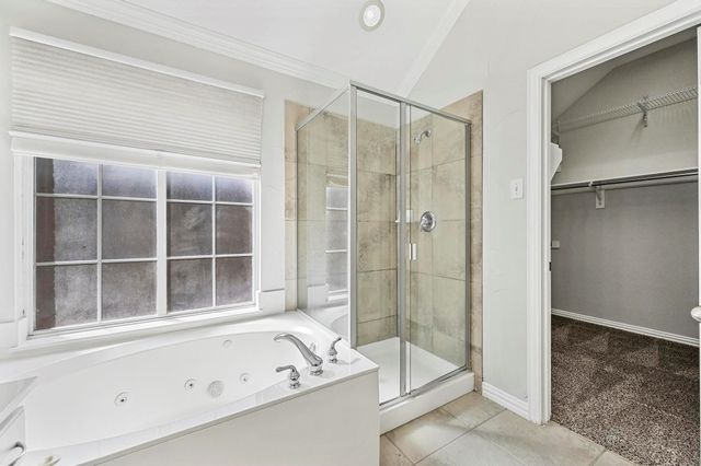 1181 Noble Avenue, Lantana, TX 76226