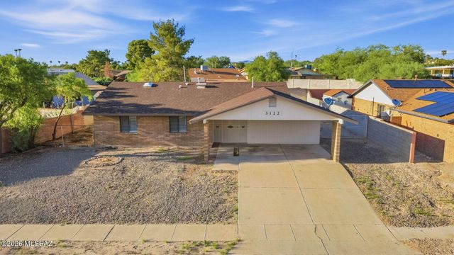 3122 W Treeline Drive, Tucson, AZ 85741
