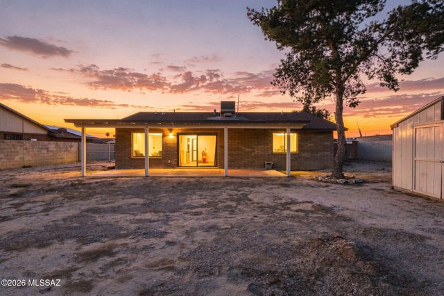 3122 W Treeline Drive, Tucson, AZ 85741