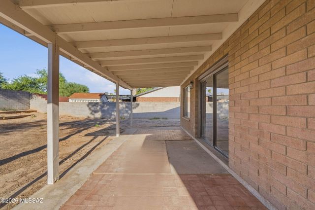 3122 W Treeline Drive, Tucson, AZ 85741