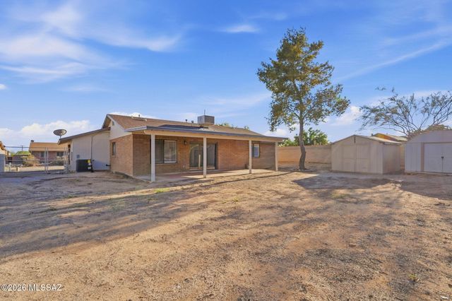 3122 W Treeline Drive, Tucson, AZ 85741