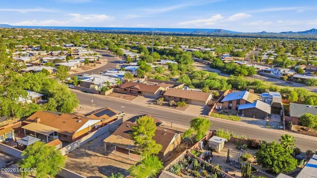 3122 W Treeline Drive, Tucson, AZ 85741