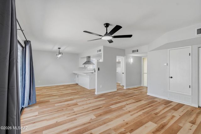 3122 W Treeline Drive, Tucson, AZ 85741