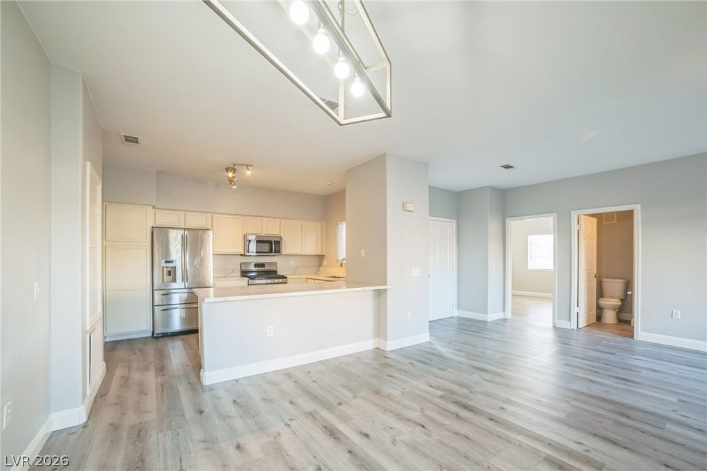 8725 West Flamingo Road 137, Las Vegas, NV 89147 — photo 2