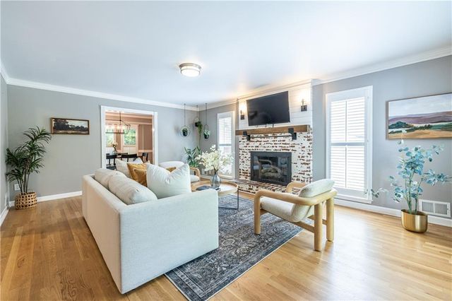 1541 Pangborn Station Drive, Decatur, GA 30033