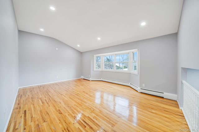 1 Yardley Lane, Nesconset, NY 11767