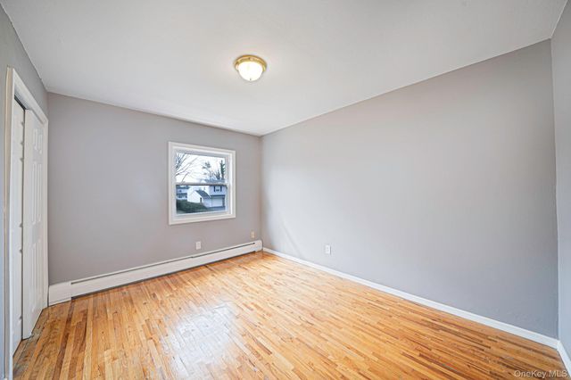 1 Yardley Lane, Nesconset, NY 11767