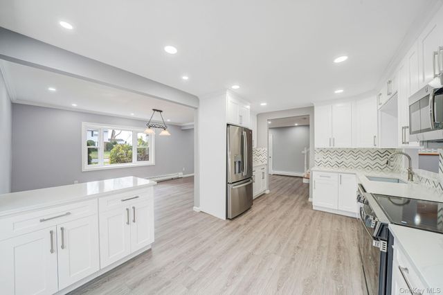 1 Yardley Lane, Nesconset, NY 11767