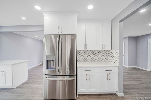 1 Yardley Lane, Nesconset, NY 11767