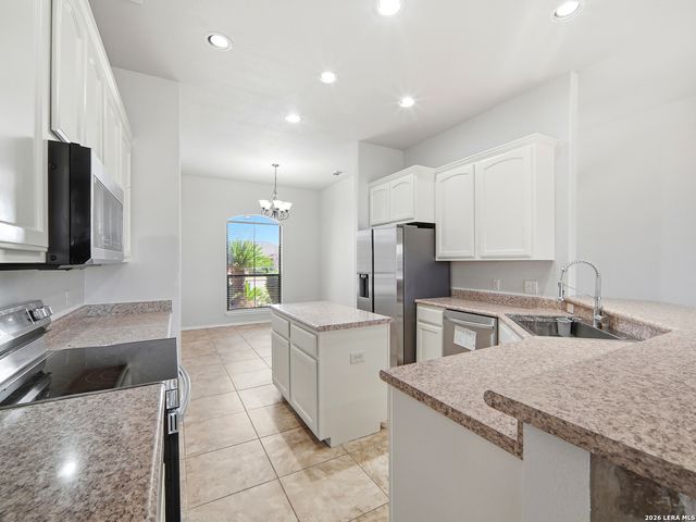 1924 Vista View, Pleasanton, TX 78064