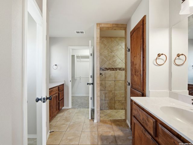 1924 Vista View, Pleasanton, TX 78064