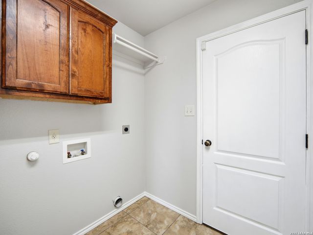 1924 Vista View, Pleasanton, TX 78064