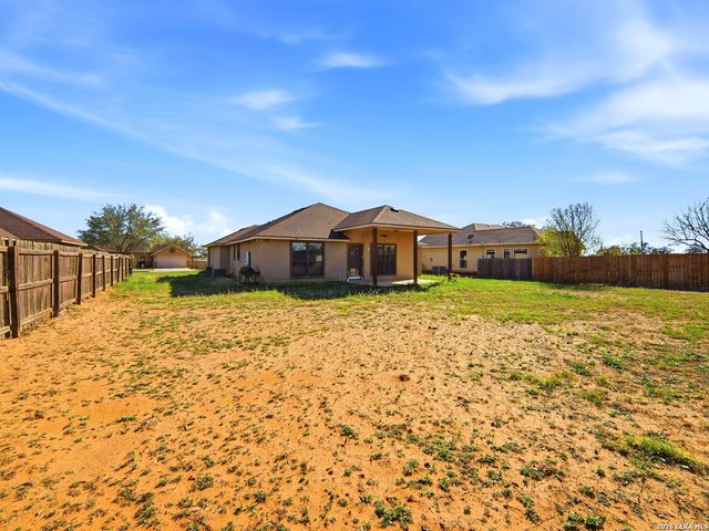 1924 Vista View, Pleasanton, TX 78064