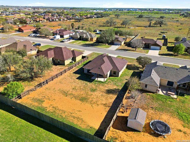 1924 Vista View, Pleasanton, TX 78064
