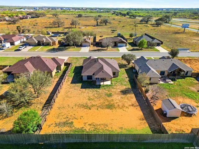 1924 Vista View, Pleasanton, TX 78064