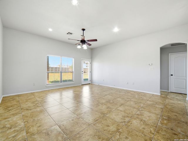 1924 Vista View, Pleasanton, TX 78064