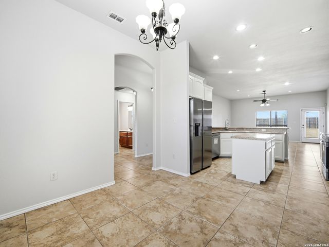 1924 Vista View, Pleasanton, TX 78064