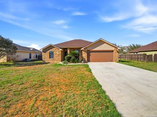 1924 Vista View, Pleasanton, TX 78064