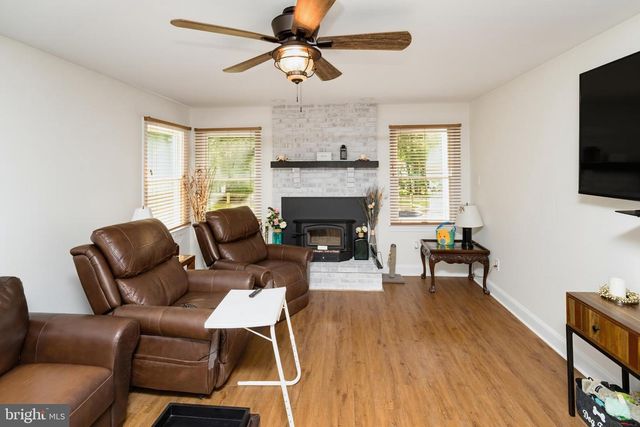 824 WELCOME HOUSE RD, Perkasie, PA 18944