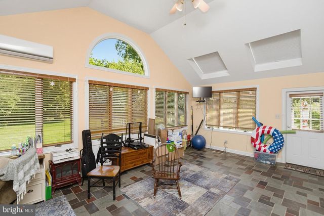 824 WELCOME HOUSE RD, Perkasie, PA 18944
