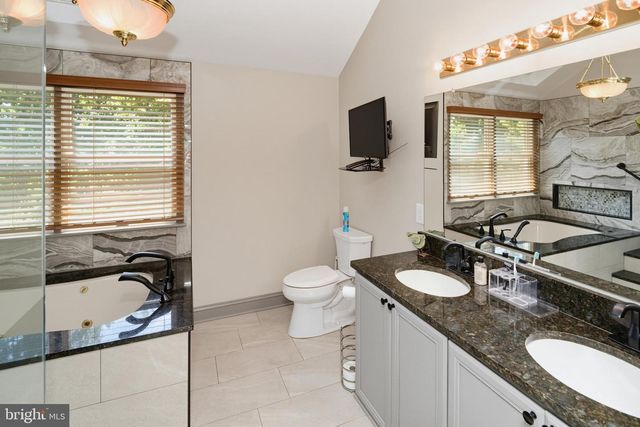824 WELCOME HOUSE RD, Perkasie, PA 18944