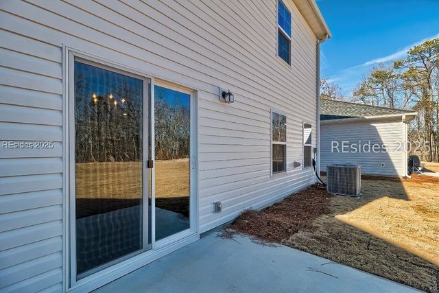 521 Volunteer Park Rd, Ridgeland, SC 29936