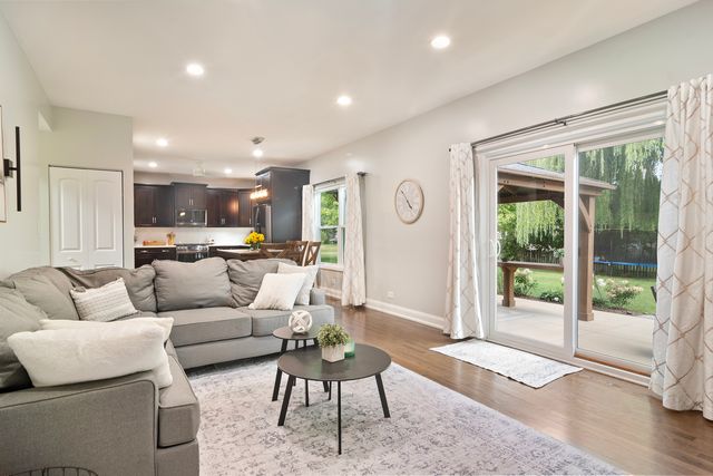 1191 Hummingbird Lane, Grayslake, IL 60030