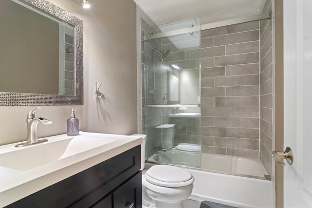 1191 Hummingbird Lane, Grayslake, IL 60030