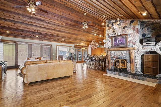 65650 Dailey Road, Edwardsburg, MI 49112