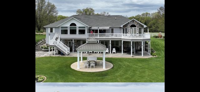 65650 Dailey Road, Edwardsburg, MI 49112