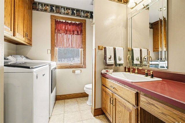 65650 Dailey Road, Edwardsburg, MI 49112