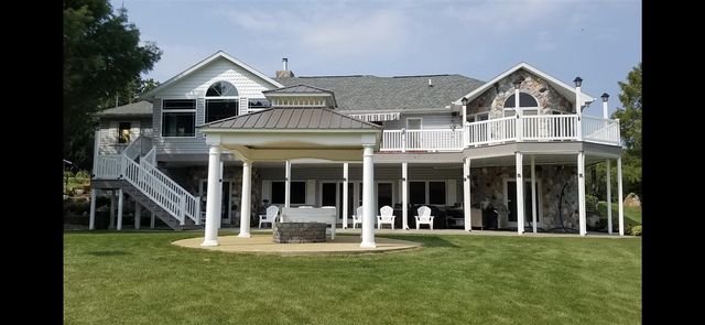 65650 Dailey Road, Edwardsburg, MI 49112