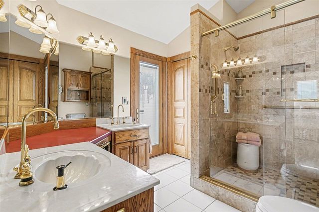 65650 Dailey Road, Edwardsburg, MI 49112