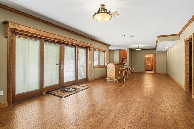 65650 Dailey Road, Edwardsburg, MI 49112