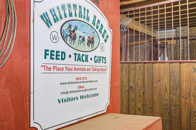 65650 Dailey Road, Edwardsburg, MI 49112