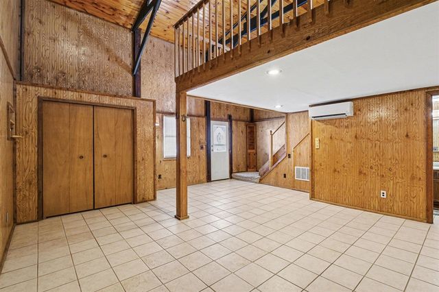 65650 Dailey Road, Edwardsburg, MI 49112