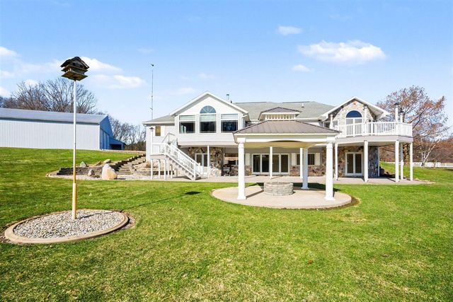 65650 Dailey Road, Edwardsburg, MI 49112