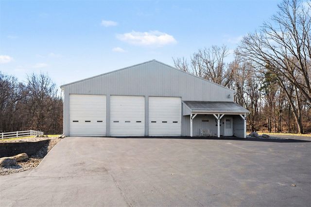 65650 Dailey Road, Edwardsburg, MI 49112